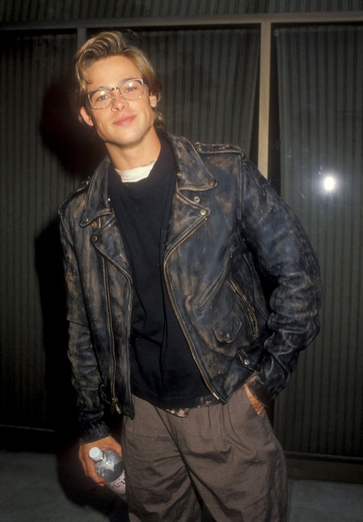 
	
	Brad Pitt - năm 1988